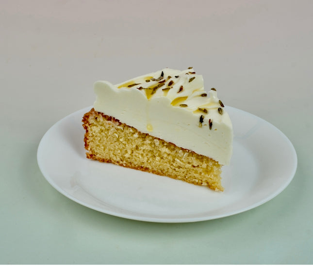 Tarta de Santiago con Crema de Queso de Cabra y Lavanda (Gluten Free)
