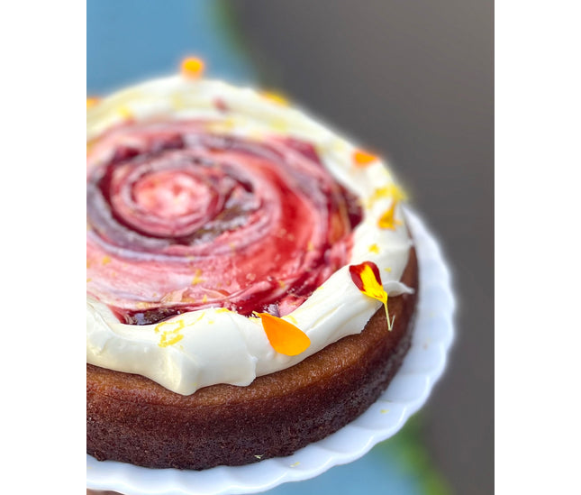 Lemon olive oil cake, compota fresa & cream cheese buttercream